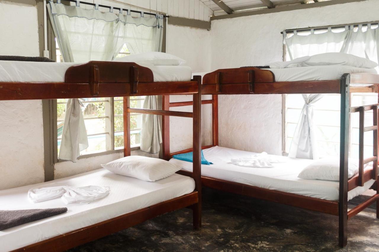Cabanas Los Almendros Capurgana Luaran gambar